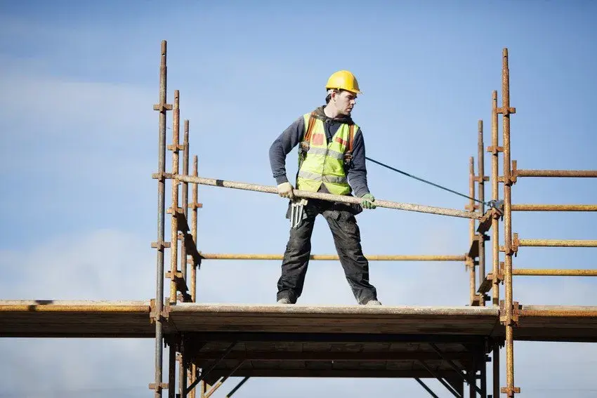 #1 Scaffolder Certification in Jazan: Fall Protection Training for Port and Industrial Projects
